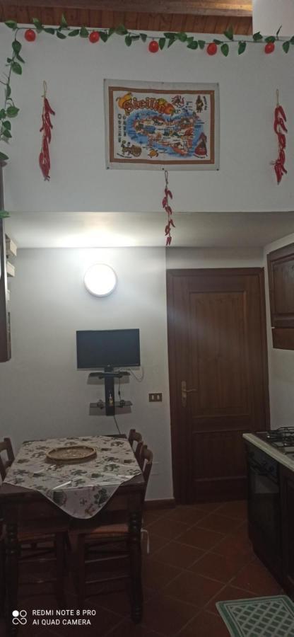 House Italia Holiday Trabia Bagian luar foto