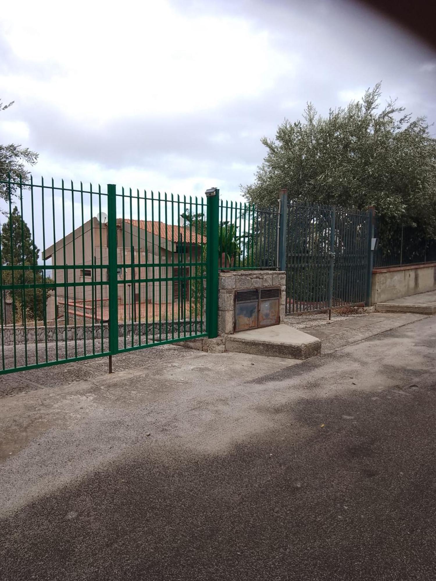 House Italia Holiday Trabia Bagian luar foto